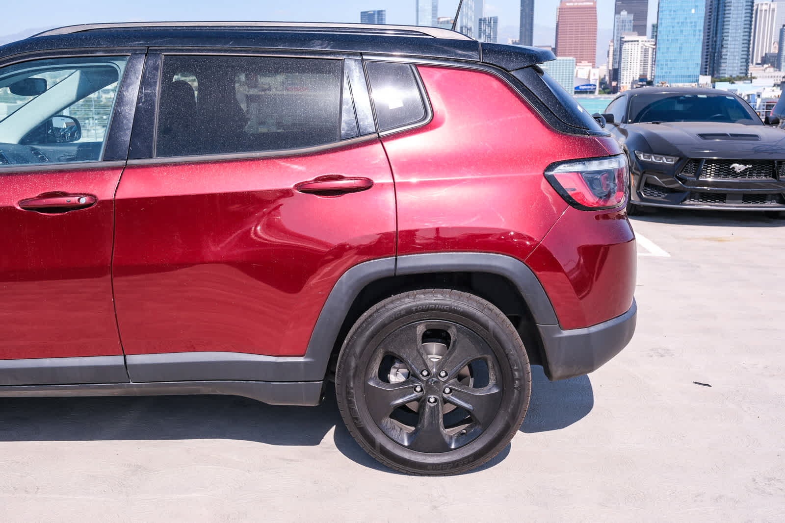 Used 2021 Jeep Compass Latitude FWD image 8