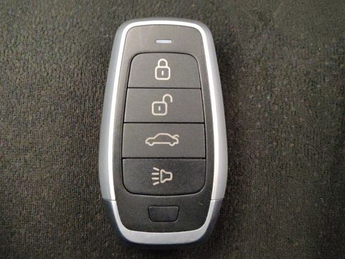 Used 2020 Nissan Murano SV AWD/4WD image 32
