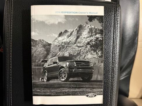 Used 2016 Ford Expedition XLT AWD/4WD image 46