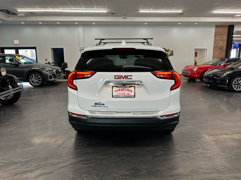 Used 2018 GMC Terrain SLT w/ Infotainment Package II image 5