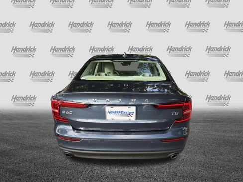 Used 2020 Volvo S60 T5 Momentum FWD image 8