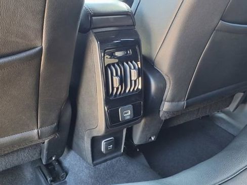 Used 2025 Jeep Compass Trailhawk w/ Trailer Tow Group image 18