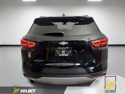 Used 2023 Chevrolet Blazer LT w/ Convenience Package FWD image 6
