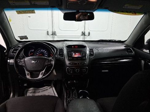 Used 2015 Kia Sorento LX AWD/4WD image 32