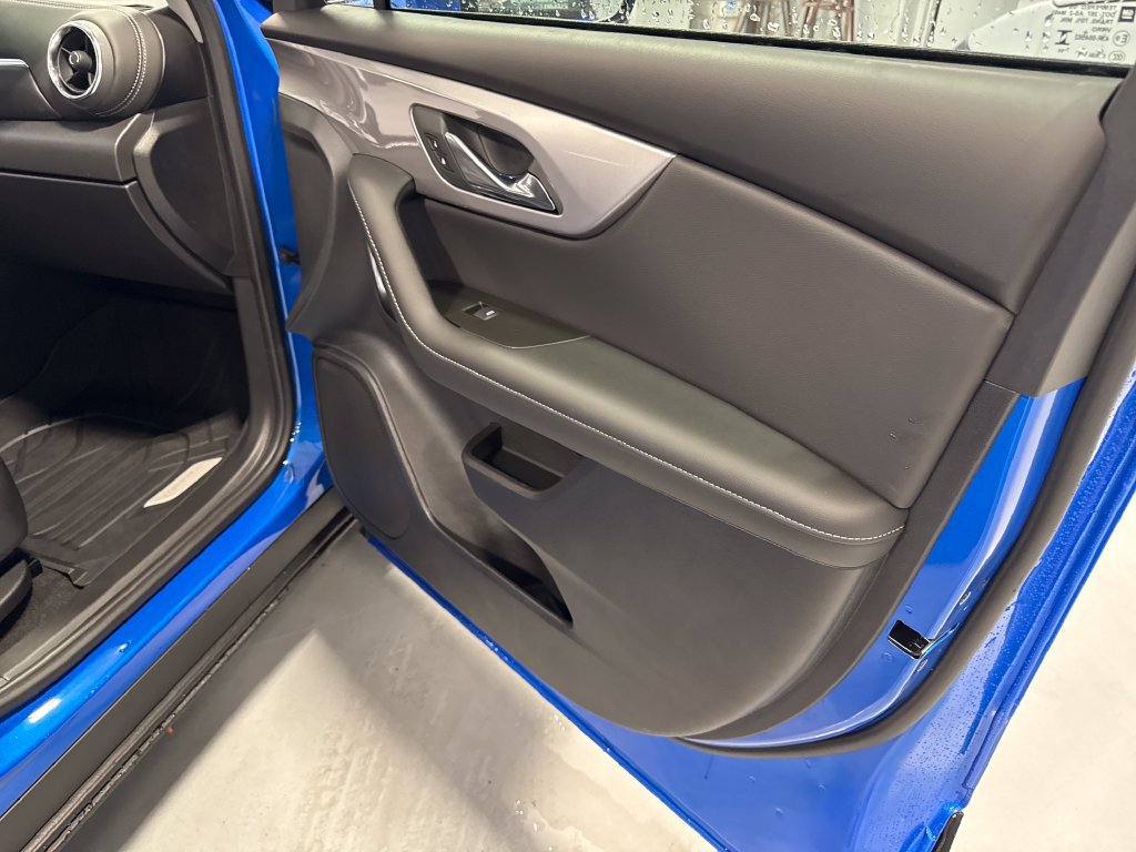 New 2026 Chevrolet Blazer LT w/ Convenience Package FWD image 29