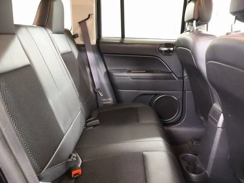 Used 2016 Jeep Patriot Sport w/ Power Value Group FWD image 24