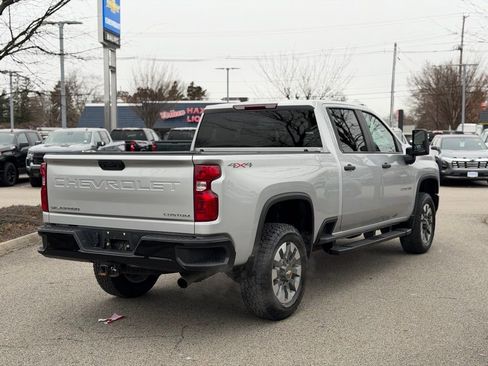 Used 2022 Chevrolet Silverado 2500 Custom w/ Custom Convenience Package image 5