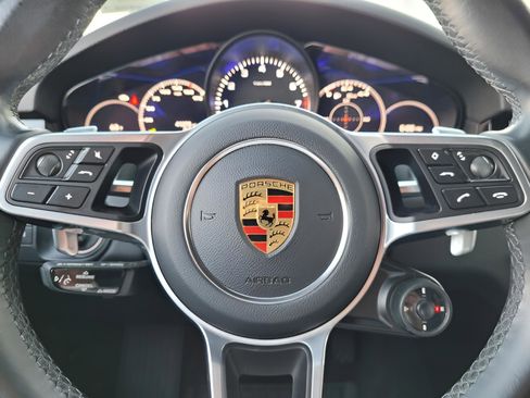 Used 2022 Porsche Cayenne E-Hybrid Coupe image 37