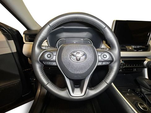 Used 2025 Toyota RAV4 XLE w/ Weather Package AWD/4WD image 12