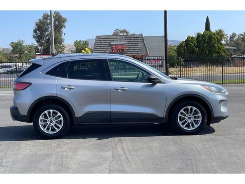 Used 2022 Ford Escape SE AWD/4WD image 8