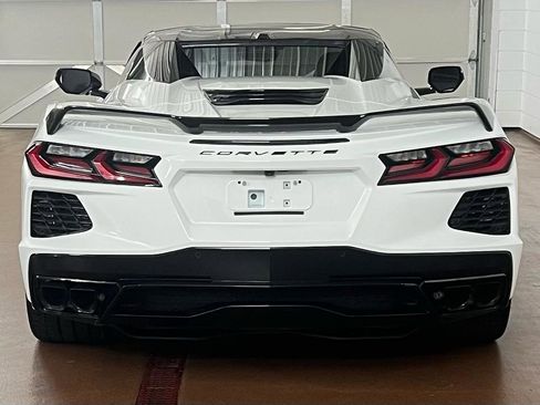 Used 2024 Chevrolet Corvette Stingray Convertible w/ Z51 Performance Package image 4