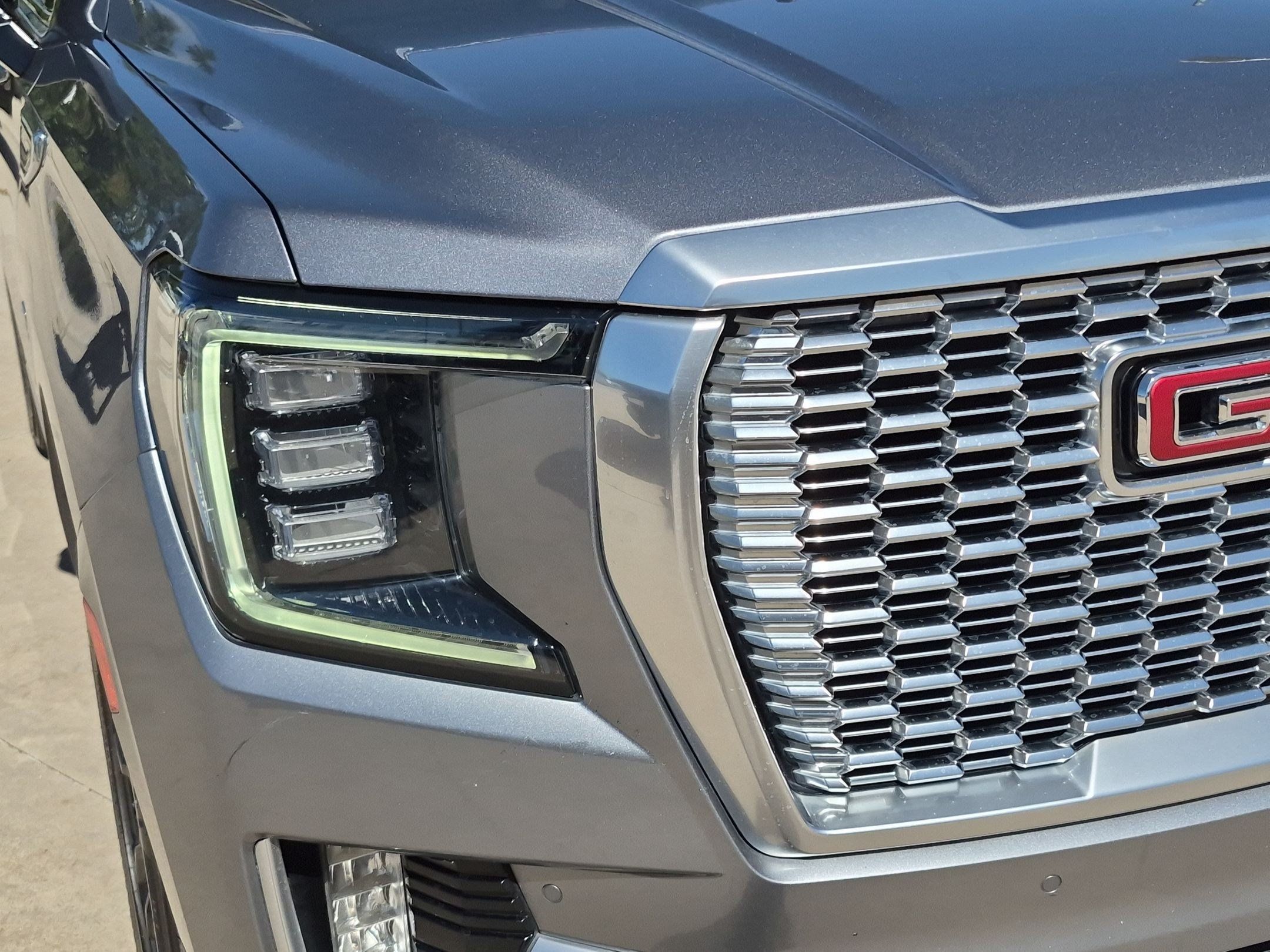 Used 2022 GMC Yukon Denali AWD/4WD image 10