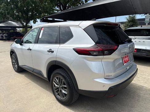 Certified 2024 Nissan Rogue S FWD image 4