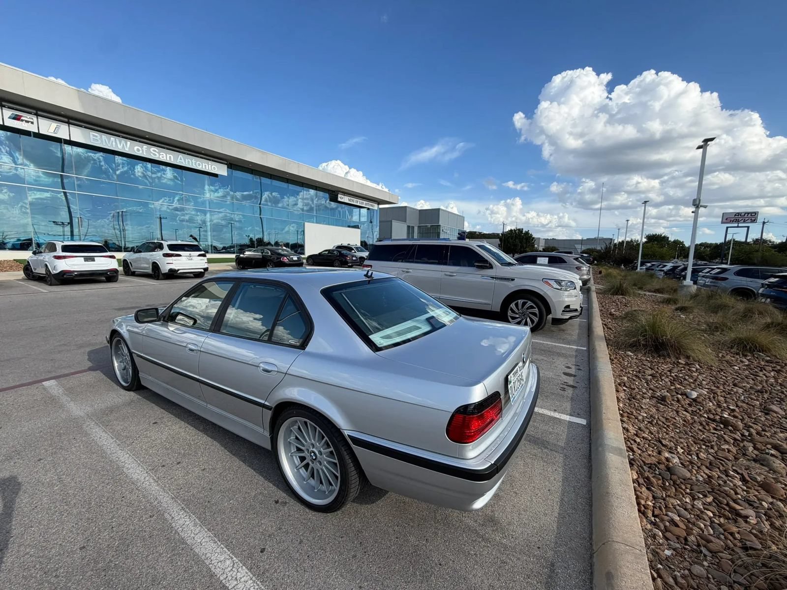 Used 2001 BMW 740i RWD image 15