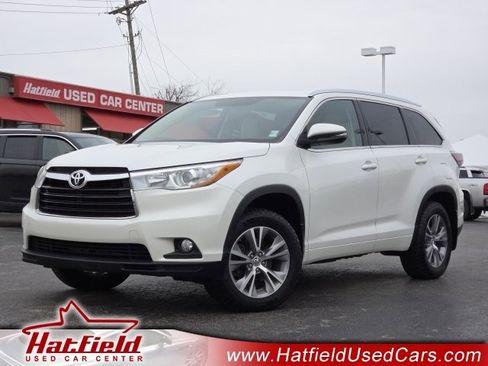 Used 2015 Toyota Highlander XLE image 1