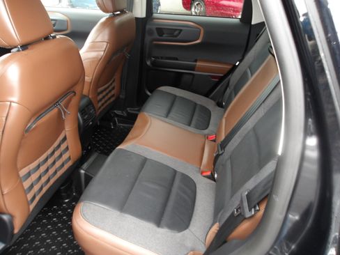 Used 2021 Ford Bronco Sport Outer Banks w/ Outer Banks Package (96D) image 10