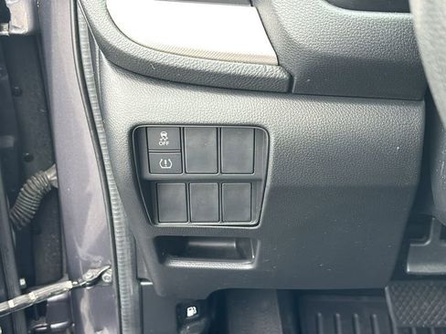 Used 2018 Honda CR-V LX image 15