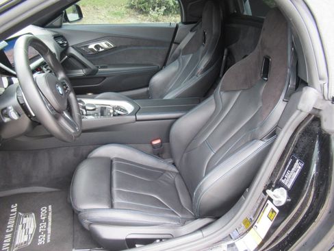Used 2020 BMW Z4 sDrive30i w/ M Sport Package RWD image 19