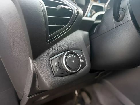 Used 2018 Ford Escape SEL image 41