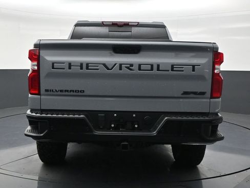 Used 2025 Chevrolet Silverado 1500 ZR2 w/ Technology Package image 4