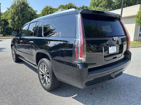 Used 2020 Cadillac Escalade ESV Premium Luxury AWD/4WD image 3