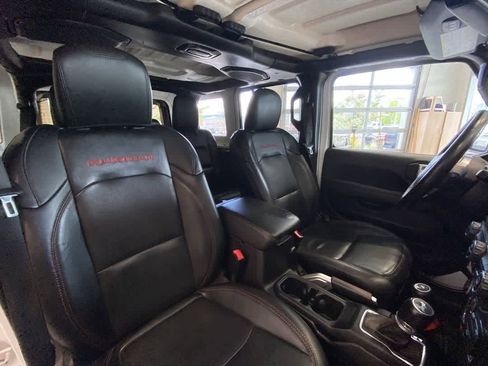 Used 2020 Jeep Wrangler Unlimited Rubicon w/ Uconnect 4C Nav & Sound Group AWD/4WD image 26