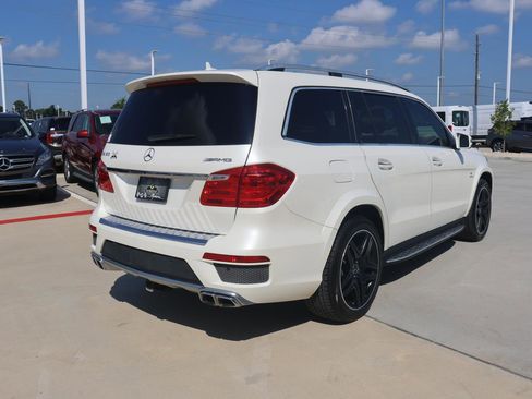 Used 2015 Mercedes-Benz GL 63 AMG 4MATIC image 5