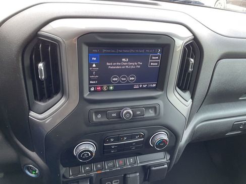 Used 2023 Chevrolet Silverado 1500 Custom image 18