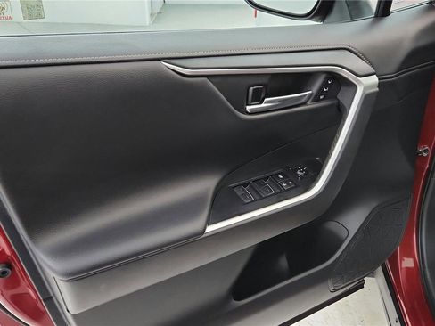 Used 2024 Toyota RAV4 Limited image 23