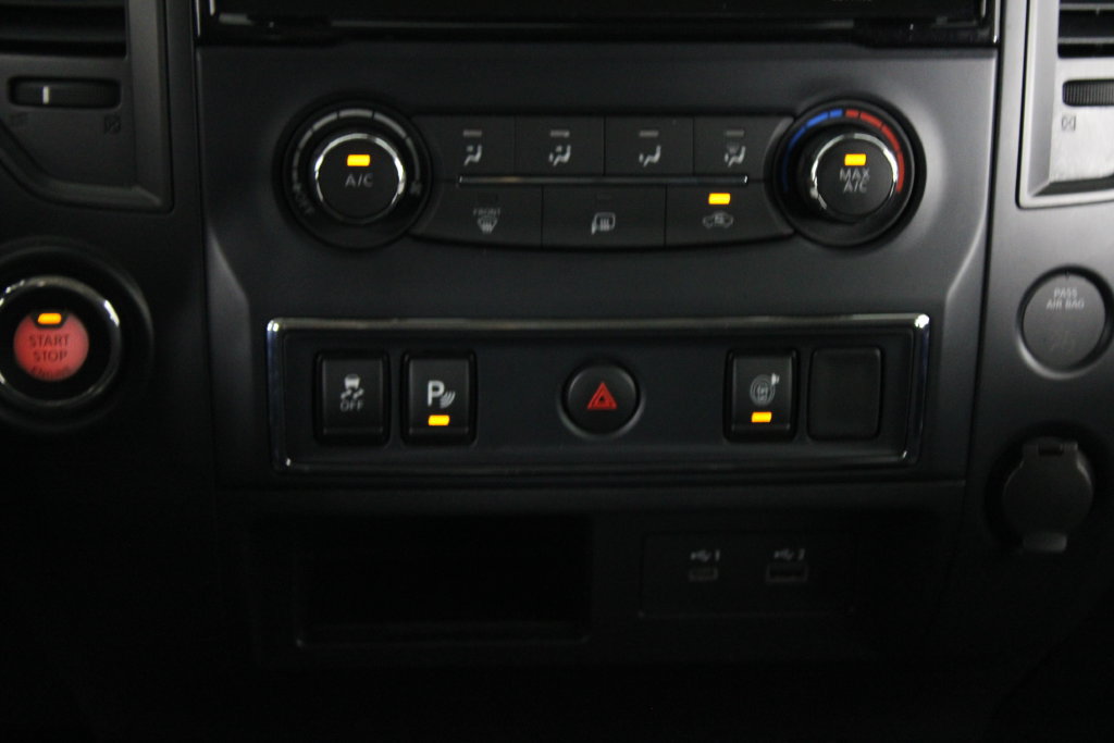Certified 2023 Nissan Titan SV RWD image 22