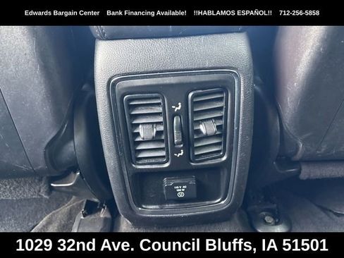 Used 2012 Jeep Grand Cherokee Laredo AWD/4WD image 12