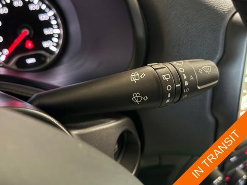Certified 2022 Jeep Renegade Limited AWD/4WD image 17