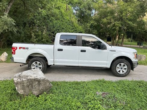 Used 2018 Ford F150 XL w/ Equipment Group 101A Mid AWD/4WD image 3