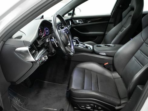 Certified 2023 Porsche Panamera RWD image 5