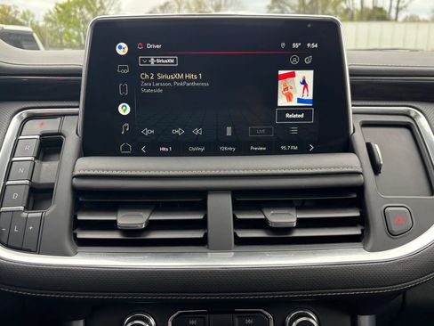 Used 2022 GMC Yukon SLT w/ SLT Premium Package image 28