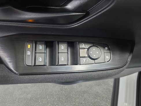 New 2026 Nissan Kicks S image 27