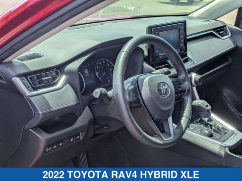 Used 2022 Toyota RAV4 XLE w/ Convenience Package AWD/4WD image 15
