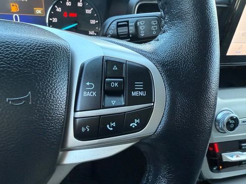 Used 2022 Ford Explorer XLT w/ Equipment Group 202A image 17