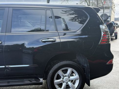 Used 2018 Lexus GX 460 image 11
