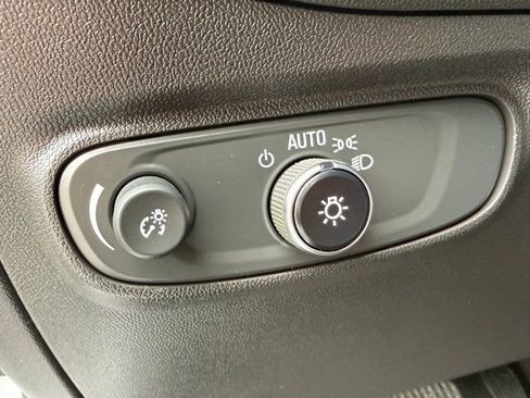 Used 2024 Chevrolet Equinox LT image 21