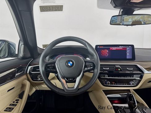 Certified 2023 BMW 530i xDrive w/ Premium Package image 24