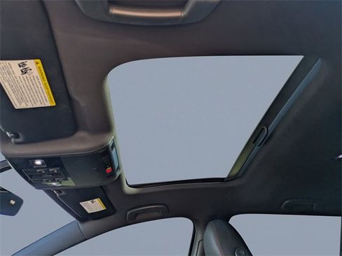 Used 2021 Volkswagen GTI SE image 20