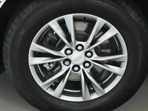 Used 2022 Cadillac XT5 Premium Luxury AWD/4WD image 39