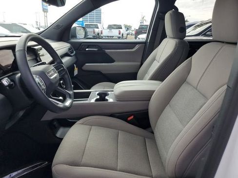 New 2026 GMC Acadia Elevation FWD image 19