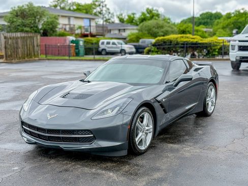 Used 2017 Chevrolet Corvette Stingray Coupe w/ 1LT RWD image 8