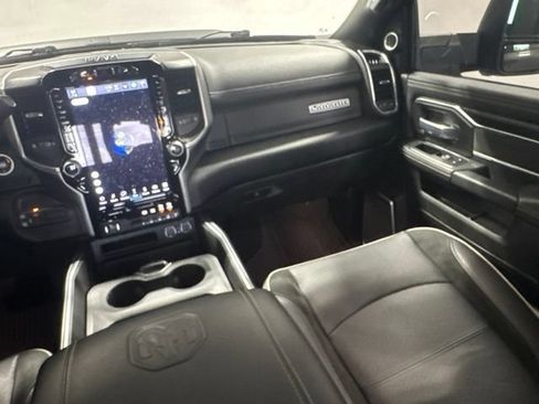 Used 2024 RAM 3500 Laramie w/ Night Edition AWD/4WD image 22