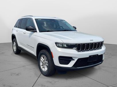 Used 2023 Jeep Grand Cherokee Laredo