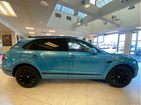 Used 2020 Bentley Bentayga image 6