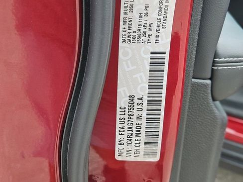 Used 2023 Jeep Grand Cherokee L Laredo RWD image 33