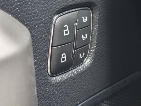 Used 2021 Ford F250 Lariat AWD/4WD image 12